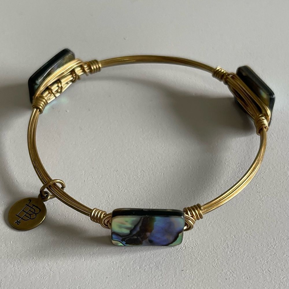 EUC. Bourbon & Bowties Wire Wrap Abalone Shell Bangle.